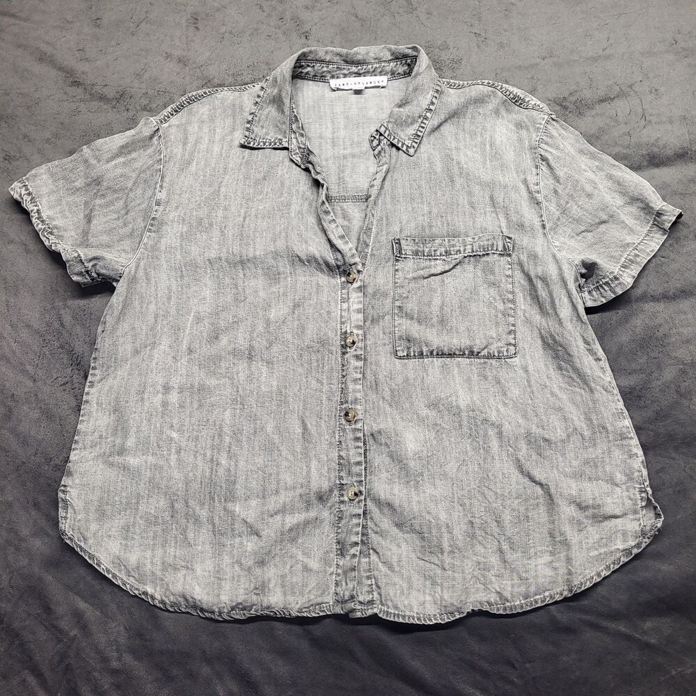 Jane And Delancey Button Down Short Sleeve Acid Wash Top Medium Gray Cropped